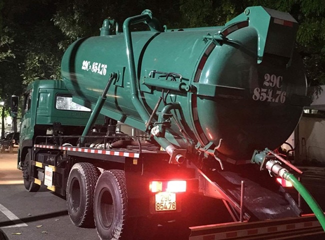 Dịch vụ h&uacute;t chất thải c&ocirc;ng nghiệp TPHCM l&agrave; kh&ocirc;ng đơn giản