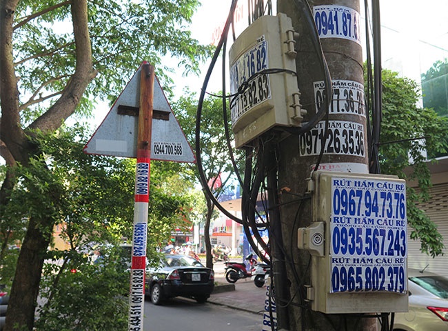 Dịch vụ r&uacute;t hầm cầu quận 9 nhận biết lừa đảo dễ d&agrave;ng