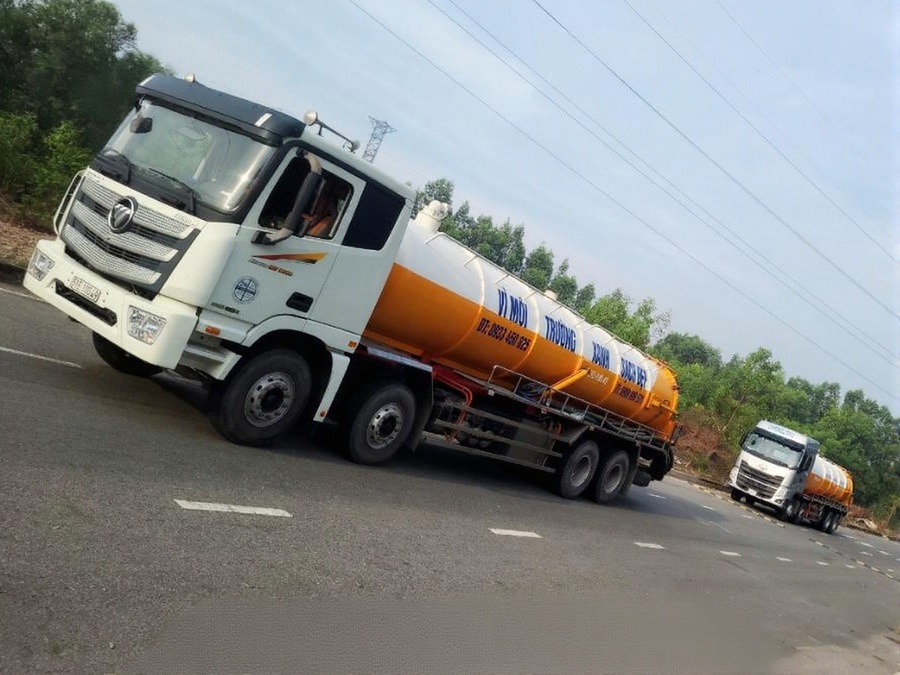 Dịch vụ thu gom b&ugrave;n thải c&ocirc;ng nghiệp