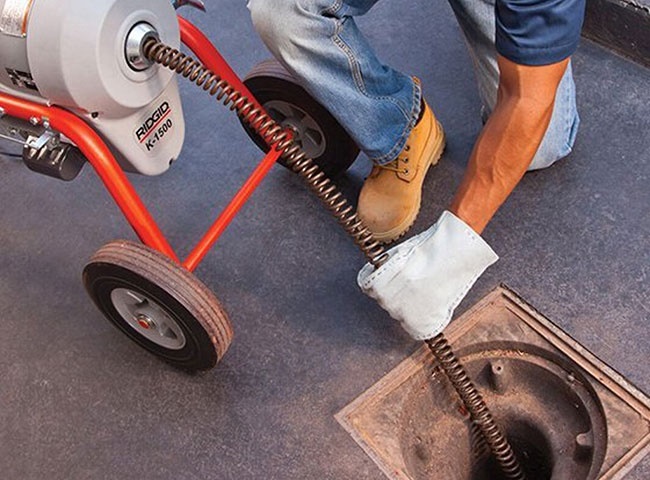 Th&ocirc;ng cầu cống nghẹt định kỳ gi&uacute;p giữ vệ sinh cho nh&agrave; bạn