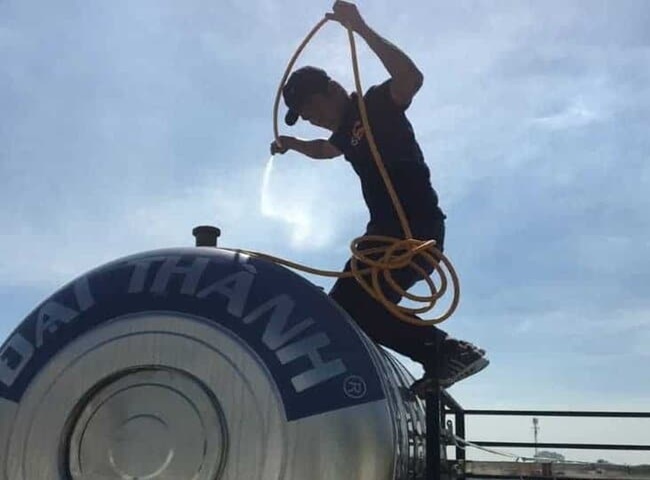 c&ocirc;ng ty vệ sinh bồn nước quận 11