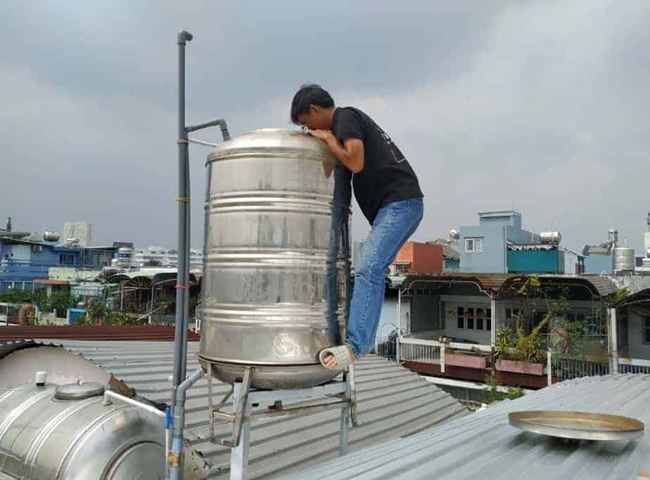 gi&aacute; vệ sinh bồn nước quận 11