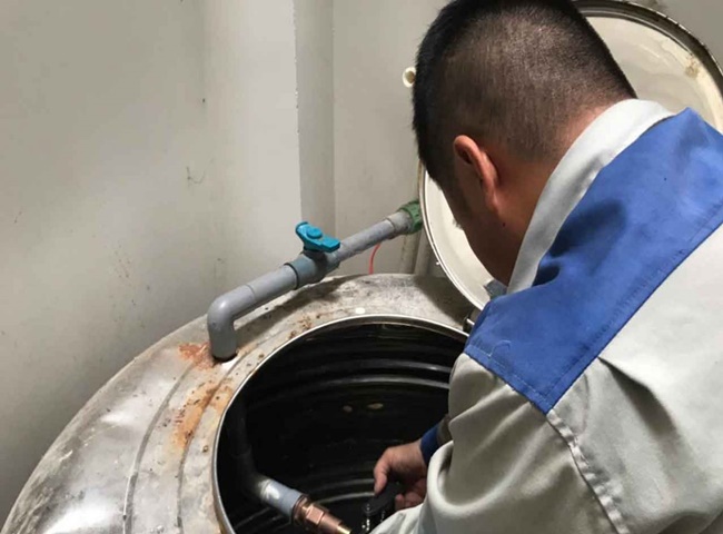 dịch vụ vệ sinh bồn nước quận 5